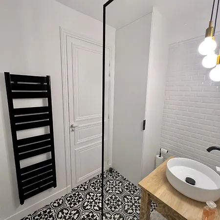 De Charme - Place Victor Hugo - 16e דירה *